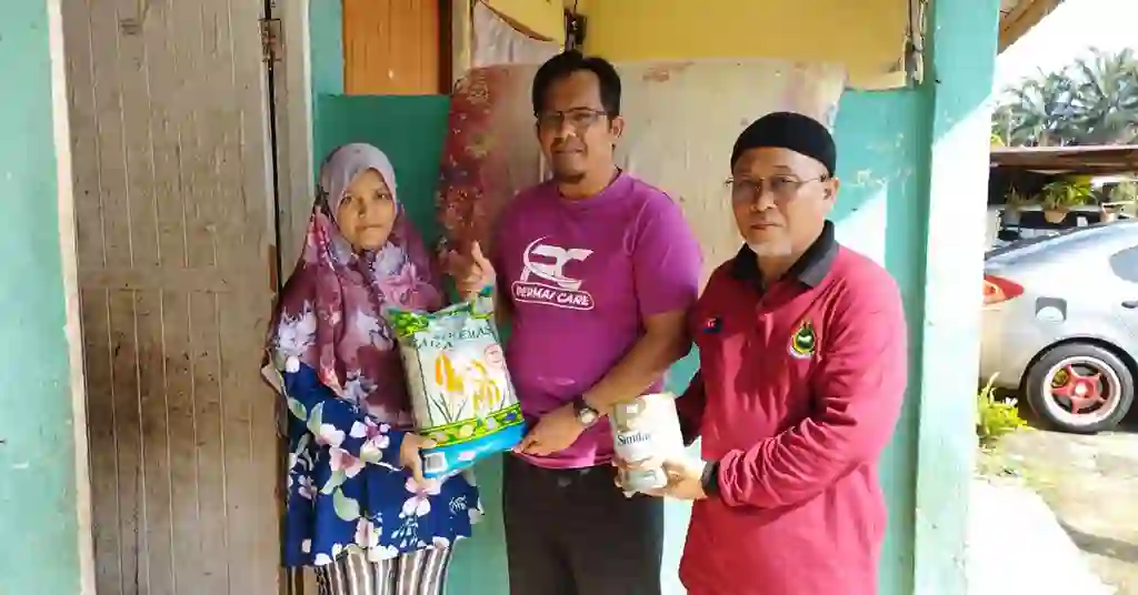 Kesan Positif Bantuan Asnaf kepada Komuniti Kesan Positif Bantuan Asnaf kepada Komuniti